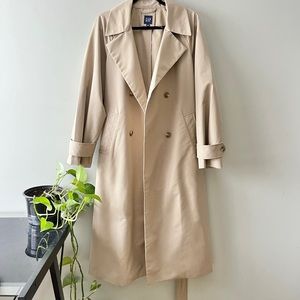 CREAM TRENCH COAT
